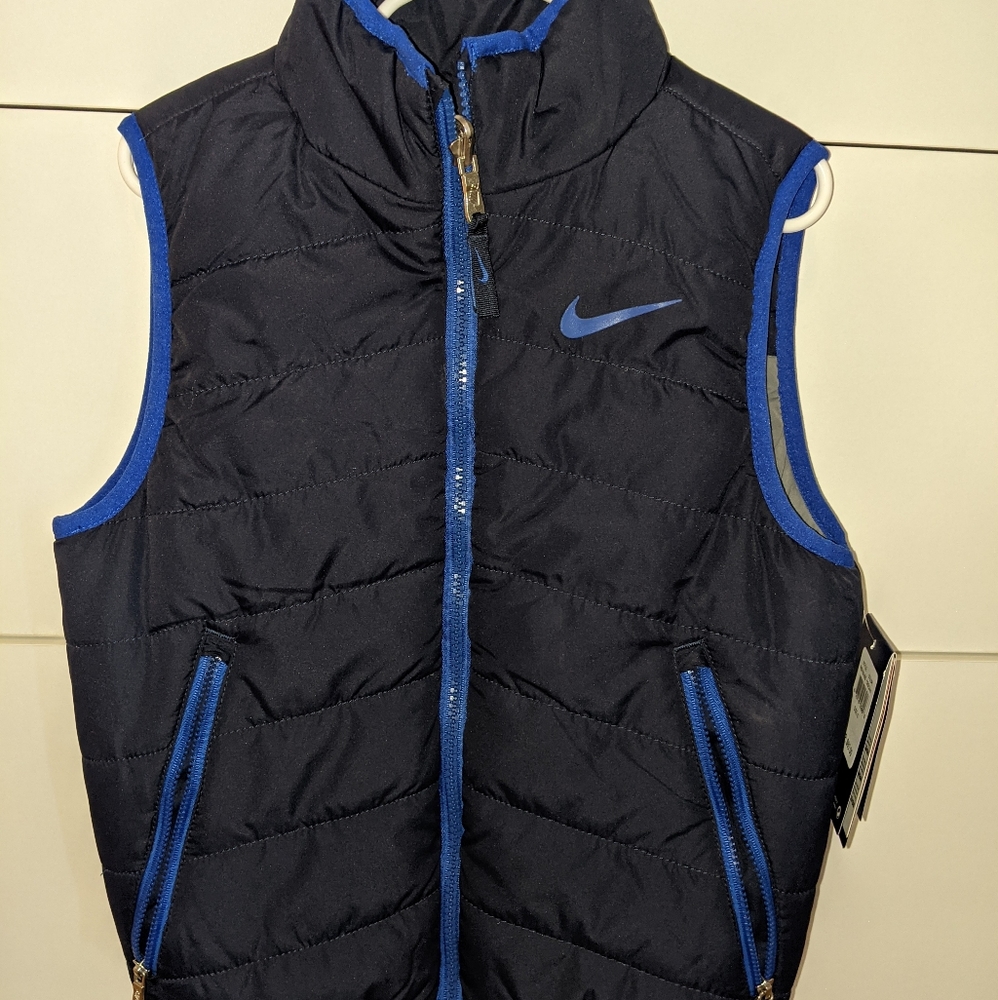 Nike Boy's Reversible Puffy Vest (Size 5)